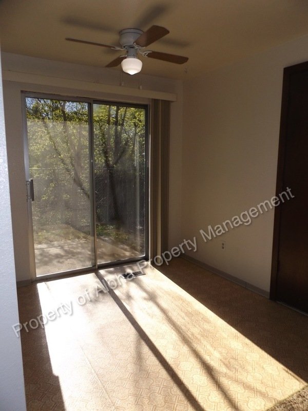 Charming 2 Bedroom 1 Bath off of Allumbagh in Boise! property image