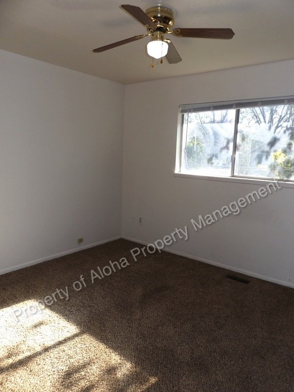 Charming 2 Bedroom 1 Bath off of Allumbagh in Boise! property image