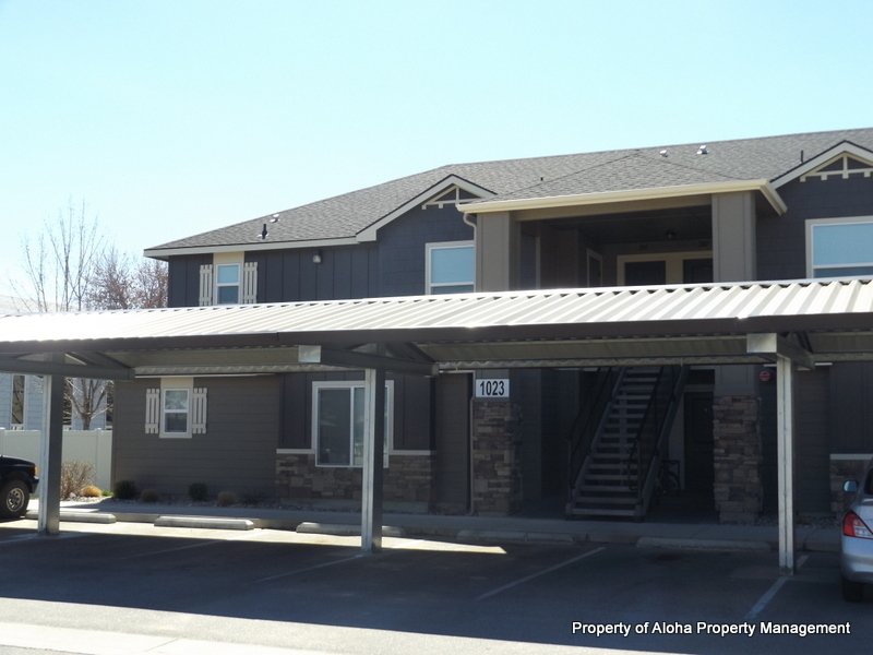 Spacious 2 Bedroom 2 Bath Upper Unit Off Of Pine in Meridian! property image