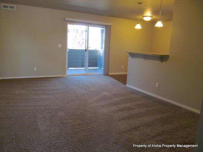 Spacious 2 Bedroom 2 Bath Upper Unit Off Of Pine in Meridian! property image