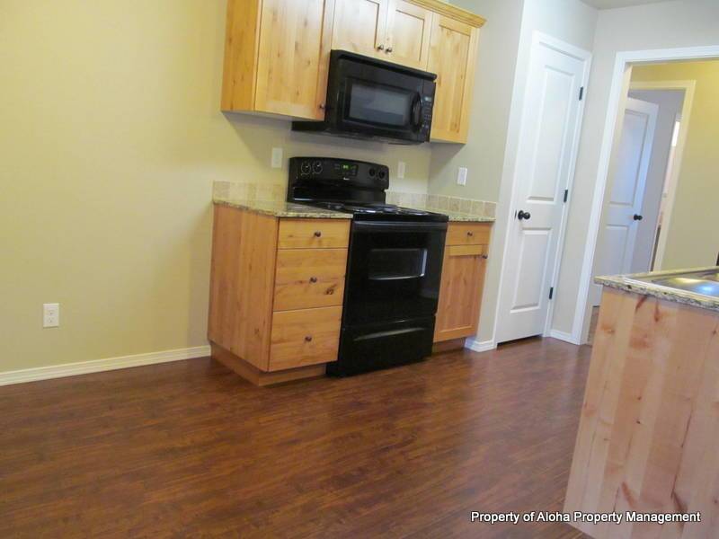 Spacious 2 Bedroom 2 Bath Upper Unit Off Of Pine in Meridian! property image