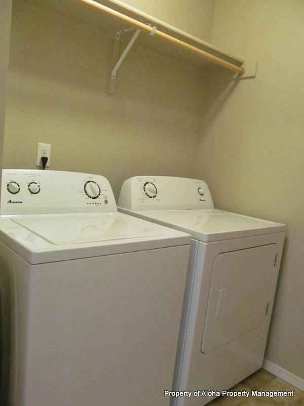 Spacious 2 Bedroom 2 Bath Upper Unit Off Of Pine in Meridian! property image