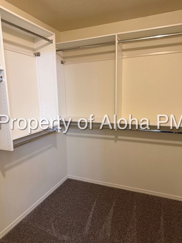 Comfy 2 Bedroom 2 Bathroom off of Pine in Meridian! property image