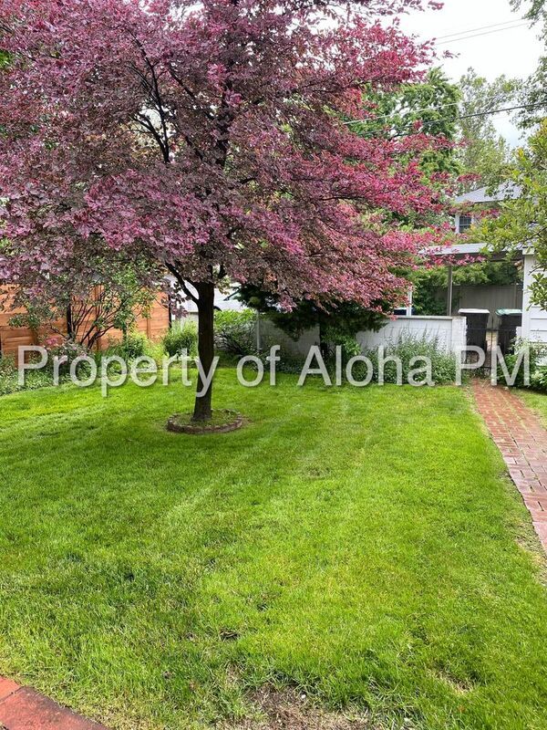 Amazing 3 Bedroom 3 Bath in Desirable Boise North End!! A Must See!! property image