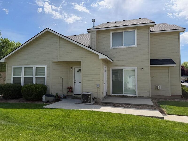 Cozy 2 bedroom, 2 bath townhome-style apartment in Nampa property image