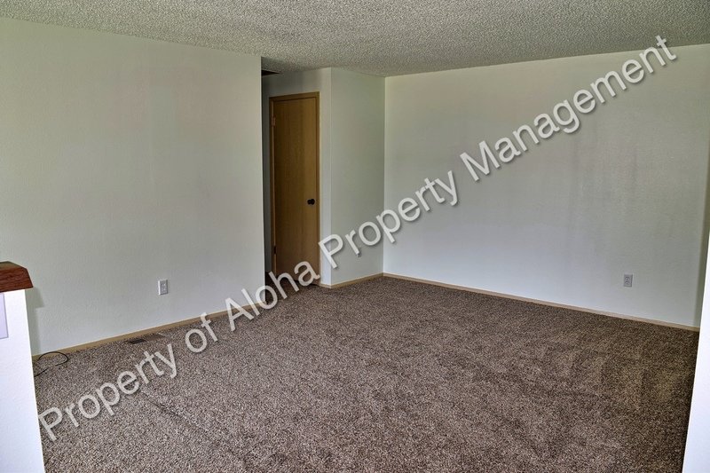 Inviting 2 Bedroom 1 Bath Near Boise Towne Square Mall!!! property image