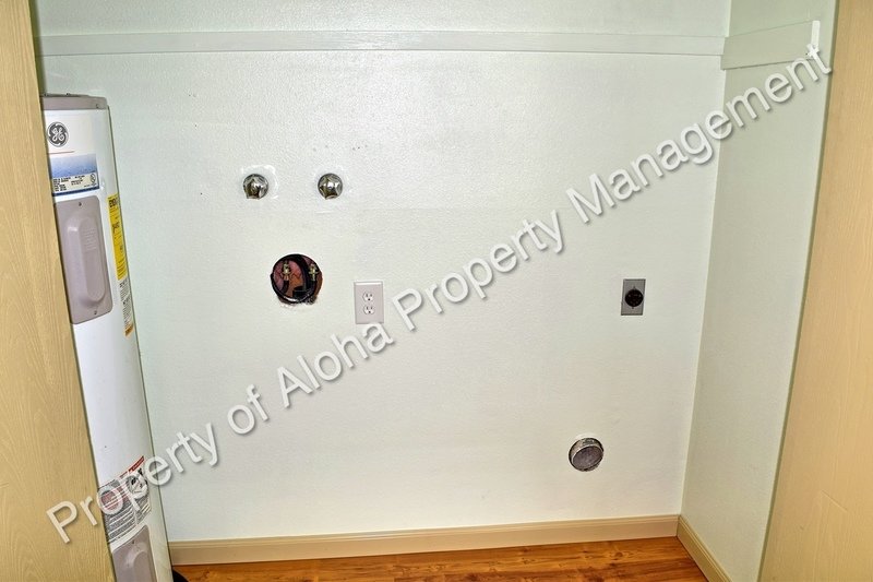 Inviting 2 Bedroom 1 Bath Near Boise Towne Square Mall!!! property image