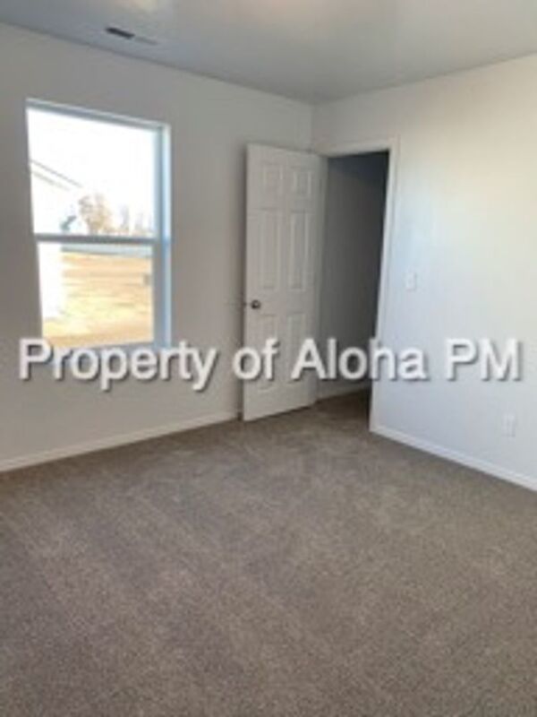 Spacious 3 Bed 2 Bath Home in Caldwell off 20/26!! property image