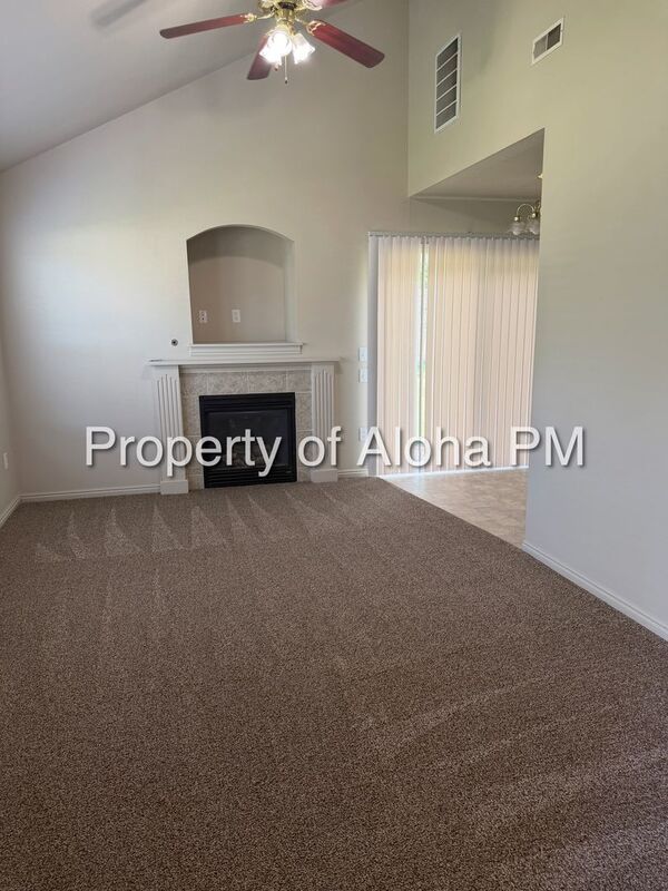 Cozy 2 bedroom, 2 bath townhome-style apartment in Nampa property image