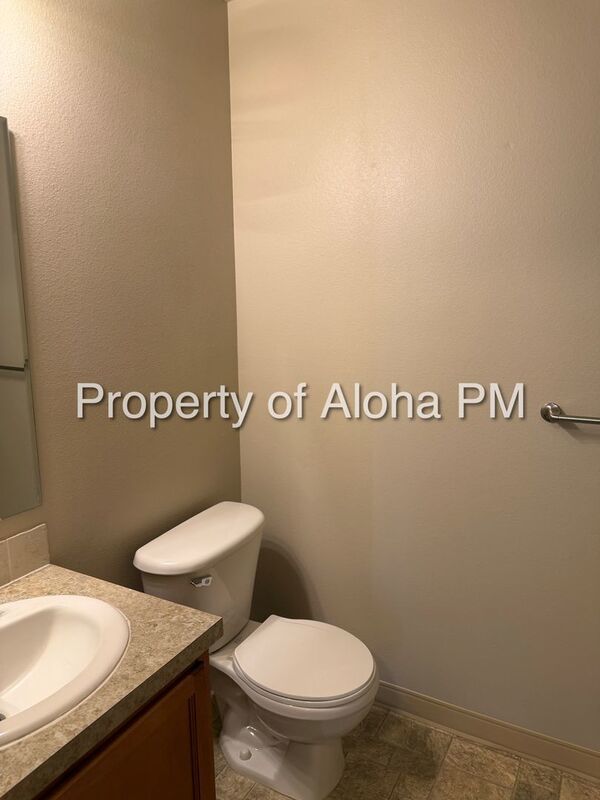 Cozy 2 bedroom, 2 bath townhome-style apartment in Nampa property image