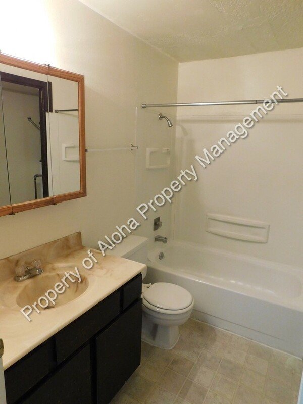 Ideal Location Off of State 2 Bedroom 1 Bathroom! property image