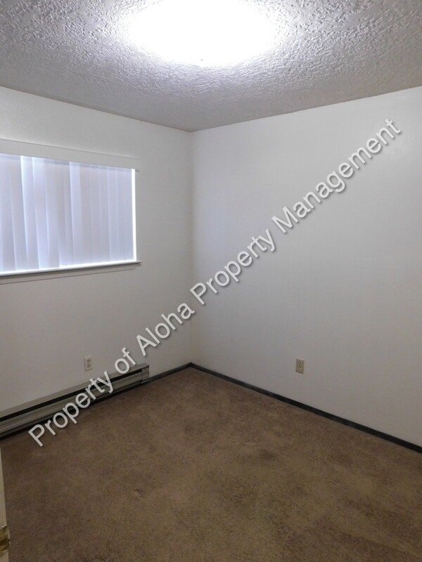 Ideal Location Off of State 2 Bedroom 1 Bathroom! property image
