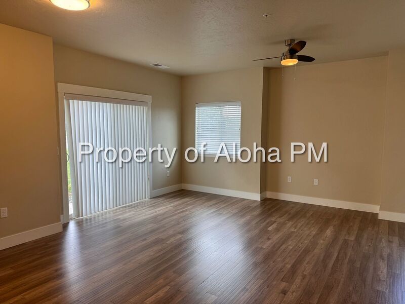 Do not miss out on this beautifully spacious townhome located in Columbia Village!! property image