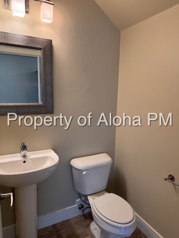Do not miss out on this beautifully spacious townhome located in Columbia Village!! property image