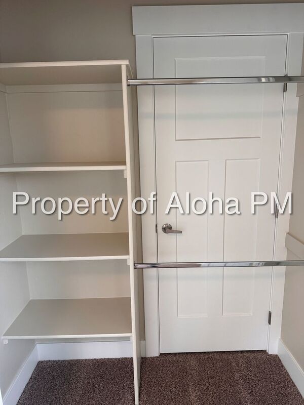 Do not miss out on this beautifully spacious townhome located in Columbia Village!! property image