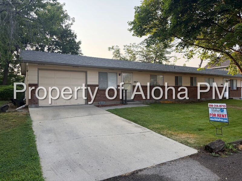 Charming 2 Bedroom 1 Bath off of Allumbagh in Boise! property image