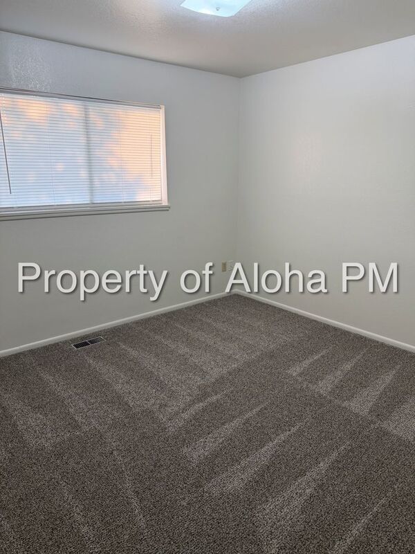 Charming 2 Bedroom 1 Bath off of Allumbagh in Boise! property image