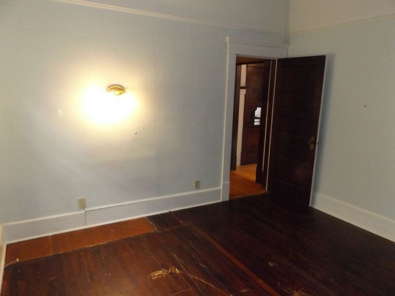 Large 2 Bed & 1 Bath in the North End! property image