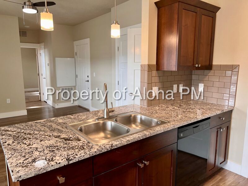 Beautiful 2 bedroom 2 bath apartment in the Havenwood located in Columbia Village!! property image