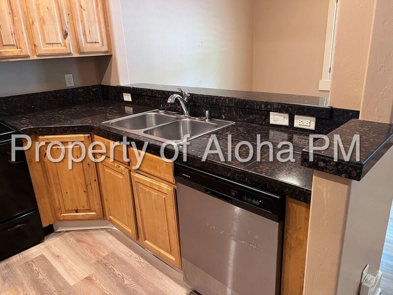 Spacious 3-Bedroom Condo on the Boise Bench property image