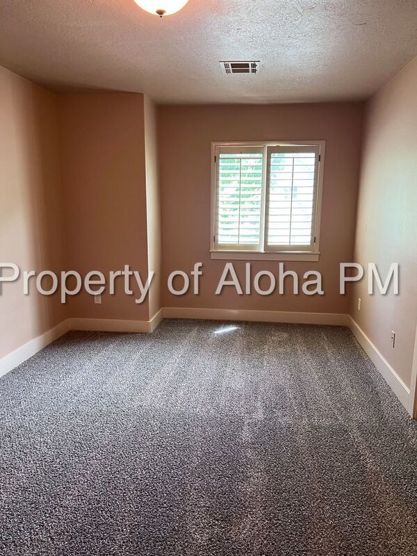 Spacious 3-Bedroom Condo on the Boise Bench property image