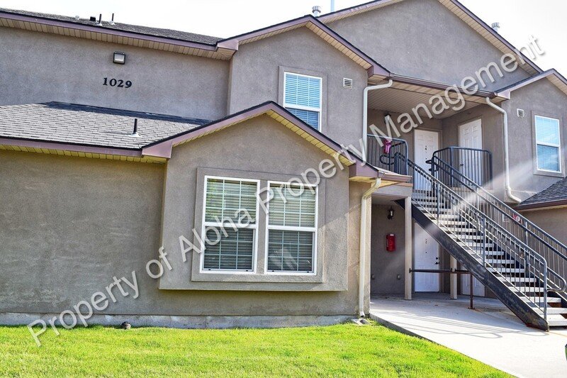 Comfy 2 Bedroom 2 Bathroom off of Pine in Meridian! property image