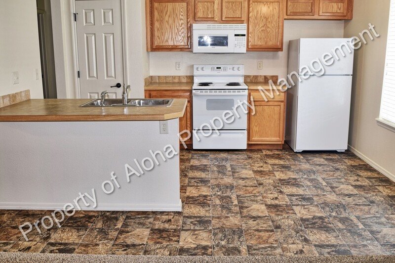 Comfy 2 Bedroom 2 Bathroom off of Pine in Meridian! property image
