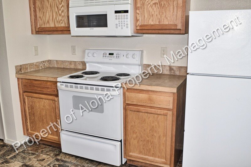 Comfy 2 Bedroom 2 Bathroom off of Pine in Meridian! property image