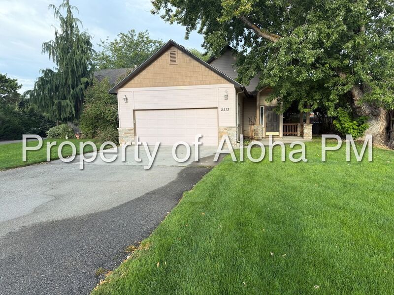 Spacious 3-Bedroom, 2.5-Bath Duplex in Boise property image