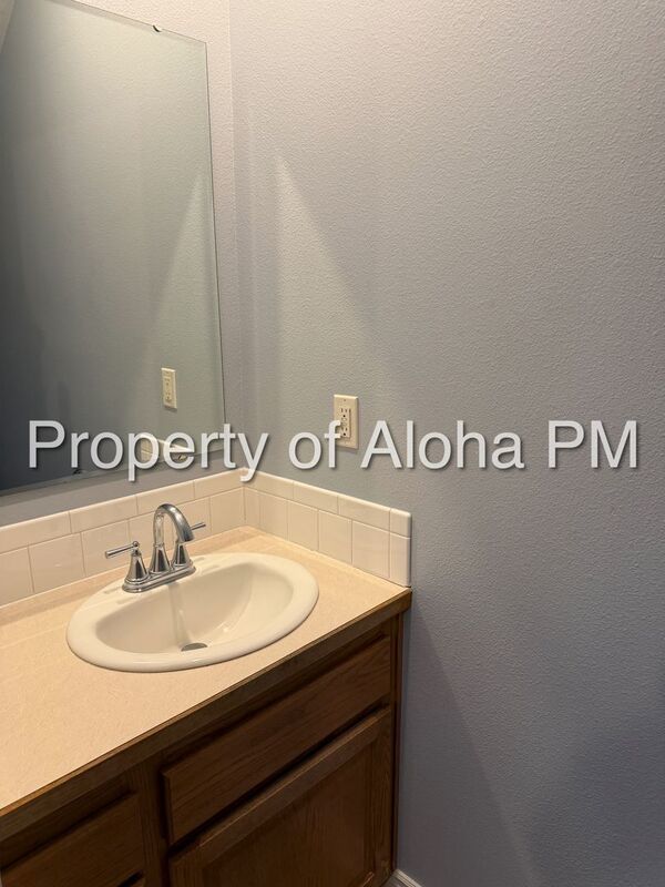 Spacious 3-Bedroom, 2.5-Bath Duplex in Boise property image