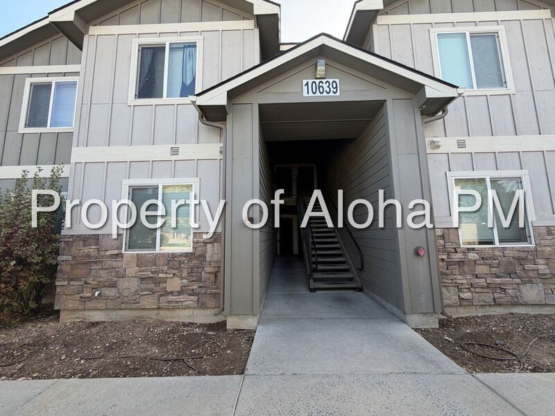 Conveniently located 2 bed 2 bath in Boise! property image
