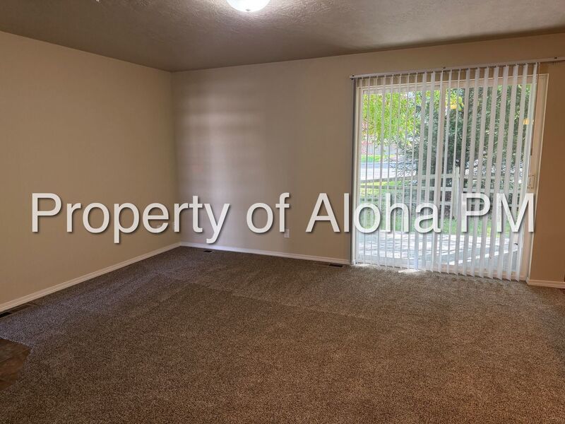 Conveniently located 2 bed 2 bath in Boise! property image