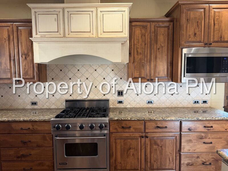 Beautifully Maintained 3-Bedroom Home in Meridian – Comfort, Style & Convenience! property image