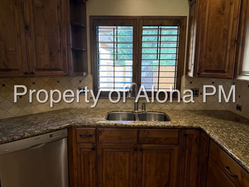 Beautifully Maintained 3-Bedroom Home in Meridian – Comfort, Style & Convenience! property image