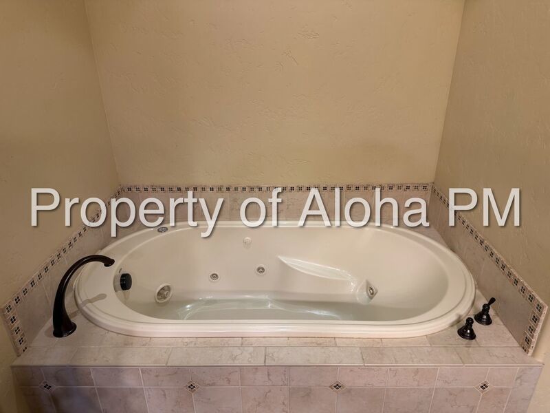 Beautifully Maintained 3-Bedroom Home in Meridian – Comfort, Style & Convenience! property image